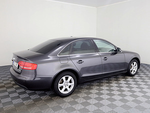 Audi A4 Comfortline ATM 1.8 118kW (3 фото из 8)