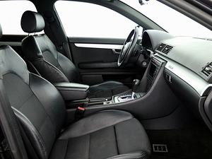 Audi A4 Quattro S-line ATM 3.0 TDI 171kW (6 фото из 9)