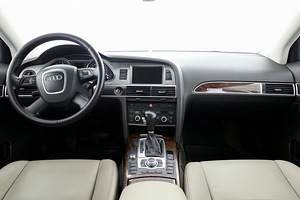 Audi A6 allroad Highline Quattro ATM 2.7 TDI 132kW (5 фото из 7)