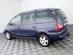 Volkswagen Sharan Comfortline Facelift 2.0 TDI 103kW (4 фото из 8)