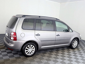 Volkswagen Touran Comfortline Facelift 1.9 TDI 66kW (3 фото из 7)