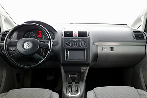 Volkswagen Touran Comfortline ATM 1.6 85kW (5 foto / 7)