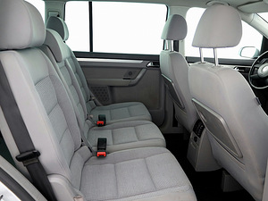 Volkswagen Touran Comfortline ATM 1.6 85kW (7 foto / 7)