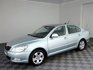 Skoda Octavia Comfortline Facelift 1.2 77kW (2 foto / 7)