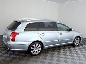 Toyota Avensis Linea Sol Facelift 2.0 108kW (3 foto / 8)