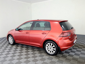 Volkswagen Golf Comfortline Facelift 1.2 63kW (4 foto / 8)