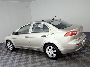 Mitsubishi Lancer Elegance ATM 1.5 80kW (4 foto / 7)
