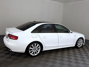 Audi A4 S-Line ATM 1.8 118kW (3 foto / 9)