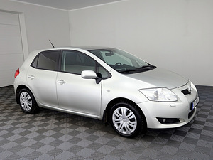 Toyota Auris Linea Sol ATM 1.6 91kW (1 foto / 9)