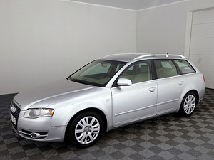 Audi A4 Comfortline 2.0 TDI 103kW (2 foto / 7)