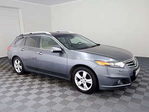 Honda Accord Luxury ATM 2.2 i-DTEC 110kW (1 foto / 8)