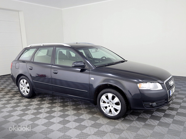 Audi A4 Comfortline ATM 2.0 TDI 103kW