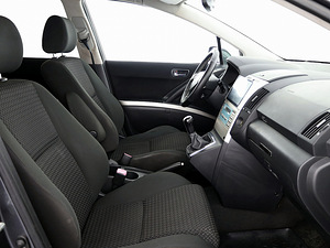 Toyota Corolla Verso Linea Sol Facelift 2.2 D-4D 100kW (6 foto / 8)