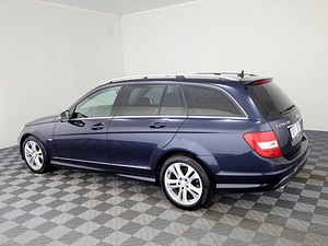 Mercedes-Benz C 250 Avantgarde 4Matic Facelift ATM 2.1 CDI 150kW (4 foto / 8)