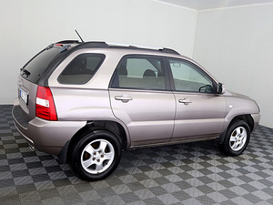 Kia Sportage Comfort Facelift 2.0 104kW (3 foto / 7)