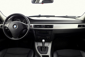 BMW 320 Executive ATM 2.0 110kW (5 foto / 7)