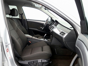BMW 520 Sportpakett Facelift ATM 2.0 D 120kW (6 foto / 9)