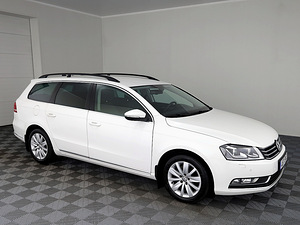 Volkswagen Passat Comfortline Facelift ATM 1.4 118kW (1 foto / 9)