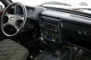 Lada Niva Pickup 4x4 1.7 60kW (5 foto / 7)