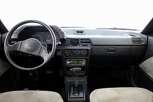 Mitsubishi Lancer Comfort ATM 1.5 62kW (5 foto / 8)