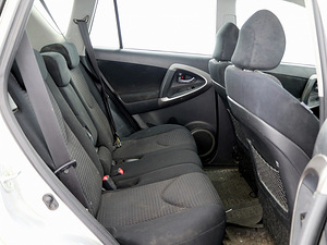 Toyota RAV4 Linea Sol 2.2 D-CAT 130kW (7 foto / 8)