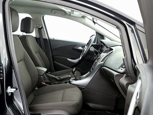 Opel Astra Elegance Facelift 1.6 85kW (6 foto / 8)