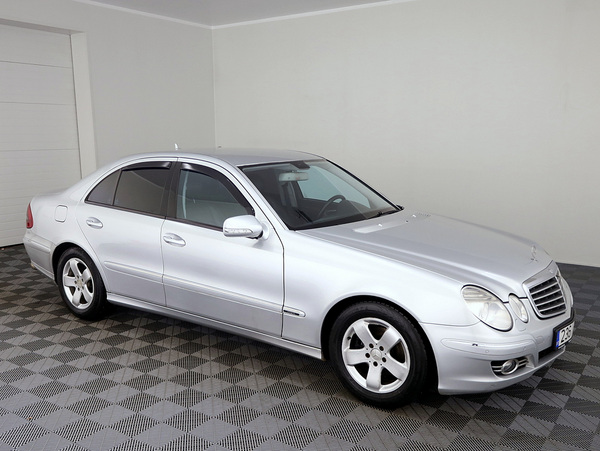 Mercedes-Benz E 220 Avantgarde Facelift ATM 2.1 CDI 125kW