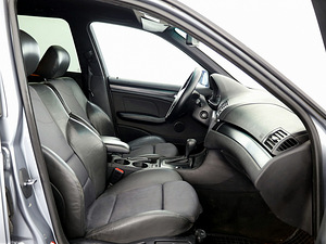 BMW 320 Sportpakett Facelift ATM 2.0 D 110kW (6 foto / 8)