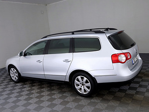 Volkswagen Passat Comfortline Facelift ATM 2.0 TDI 103kW (4 foto / 7)