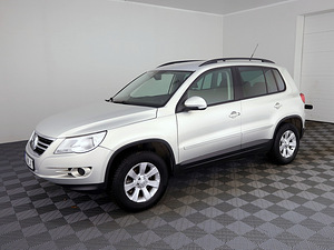 Volkswagen Tiguan Highline 4x4 ATM 2.0 125kW (2 foto / 8)