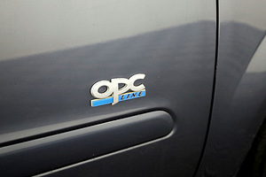Opel Zafira OPC Line 1.9 CDTi 110kW (9 foto / 9)