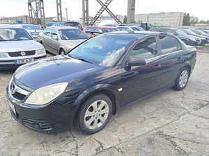 Opel Vectra Cosmo Facelift 1.9 CDTi 88kW (2 foto / 7)