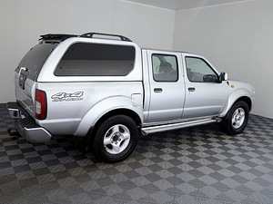 Nissan Pickup Doublecab 4x4 Facelift 2.5 98kW (3 фото из 9)