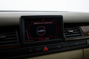 Audi A8 Quattro ATM 3.0 TDI 171kW (8 фото из 8)