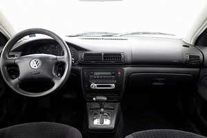 Volkswagen Passat Comfortline ATM 2.5 TDI 110kW (5 фото из 7)