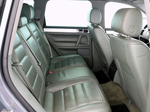 Volkswagen Touareg Highline ATM 4.9 V10 TDI 230kW (7 foto / 8)
