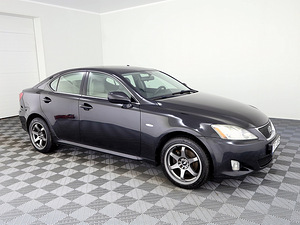 Lexus IS 220 Luxury 2.2 D 130kW (1 foto / 9)