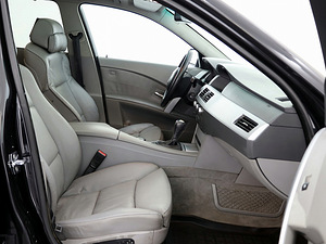 BMW 530 xDrive Executive ATM 3.0 XD 170kW (6 foto / 9)