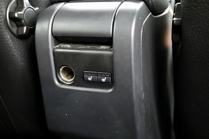 Volvo V60 Summum AWD 4x4 ATM 2.4 D5 151kW (8 foto / 8)