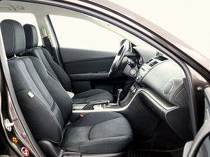 Mazda 6 Elegance Facelift ATM 2.0 114kW (6 фото из 7)