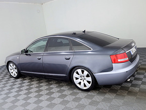 Audi A6 S-Line 2.4 130kW (4 foto / 9)