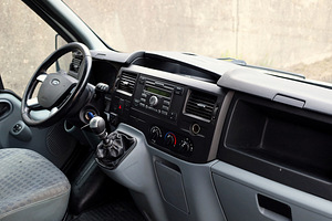 Ford Transit 300L Van 2.2 TDCi 103kW (5 foto / 8)