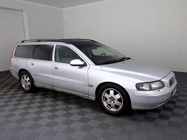 Volvo V70 Summum ATM 2.4 D5 120kW