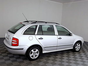 Skoda Fabia Comfortline 1.2 47kW (3 foto / 7)