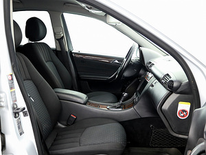 Mercedes-Benz C 220 Elegance Facelift ATM 2.1 CDI 110kW (6 foto / 8)