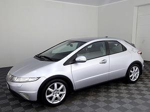 Honda Civic Elegance ATM 1.8 103kW (2 фото из 7)