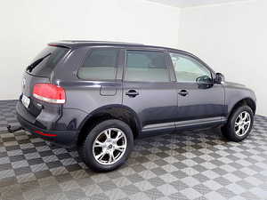 Volkswagen Touareg Highline ATM 2.5 TDI 128kW (3 foto / 7)