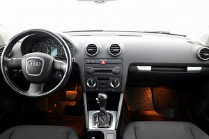 Audi A3 Sportback Facelift ATM 2.0 TDI 103kW (5 foto / 7)