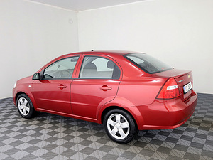 Chevrolet Aveo Facelift 1.4 74kW (4 фото из 7)