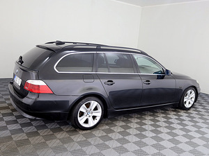 BMW 530 Sportpakett Facelift ATM 3.0 D 173kW (3 foto / 7)